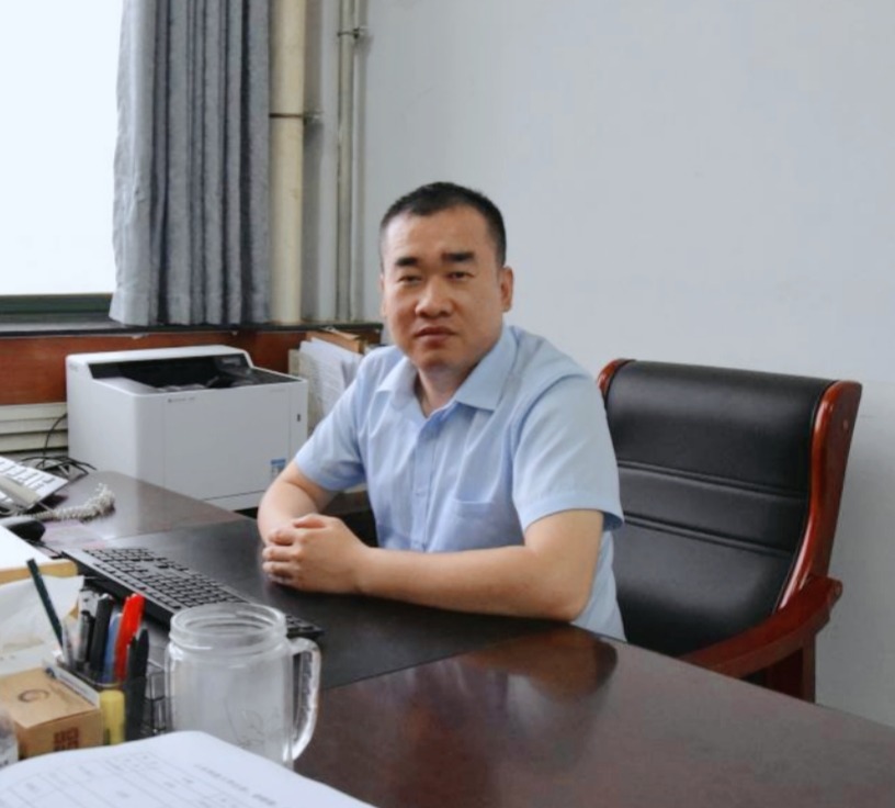 材料学院院长田健